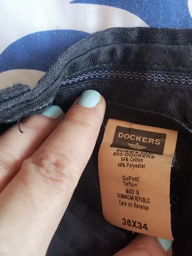 Nike 2 Pantalones Grises Talla 36x34, Marca Dockers 3 Nike 2 Pantalones Grises Talla 36x34, Marca Dockers – Image 3