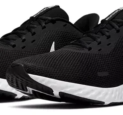 Tenis De Running Para Hombre Nike Revolution 5